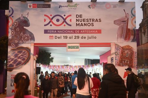 El público nacional y extranjero podrá entrar gratuitamente a la Feria de artesanía "De Nuestras Manos" 2024 en el parque Kennedy de Miraflores. Foto: Cortesía.