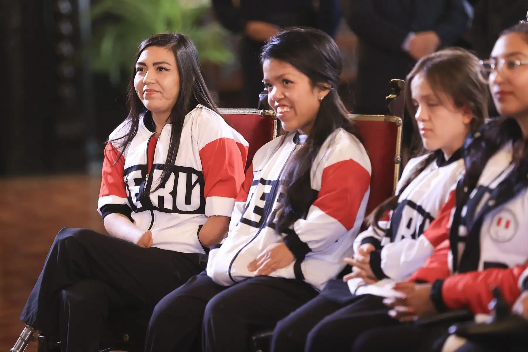La presidenta de la república, Dina Boluarte, lidera la ceremonia de despedida de los deportistas clasificados a los Juegos Paralímpicos París 2024.
Foto: ANDINA/Prensa Presidencia