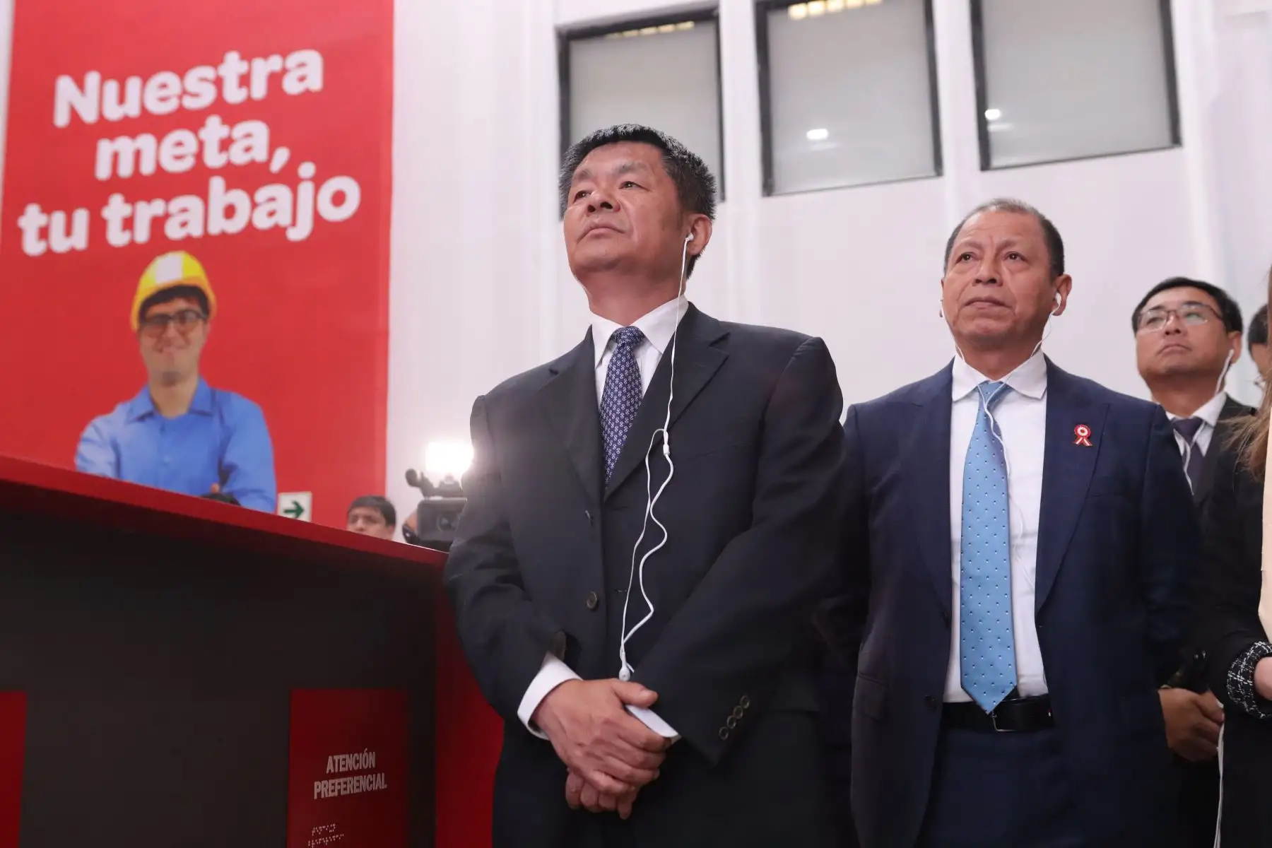 Viceministro de Recursos Humanos y Seguridad Social de China Wu Xiuzhang se reúne con Ministro de Trabajo, Daniel Maurate Romero.
Visitan el Centro de Empleo de Lima Metropolitana y al Centro Integrado Formaliza Perú.
Ministerio de Trabajo.
Foto: ANDINA / Lino Chipana
