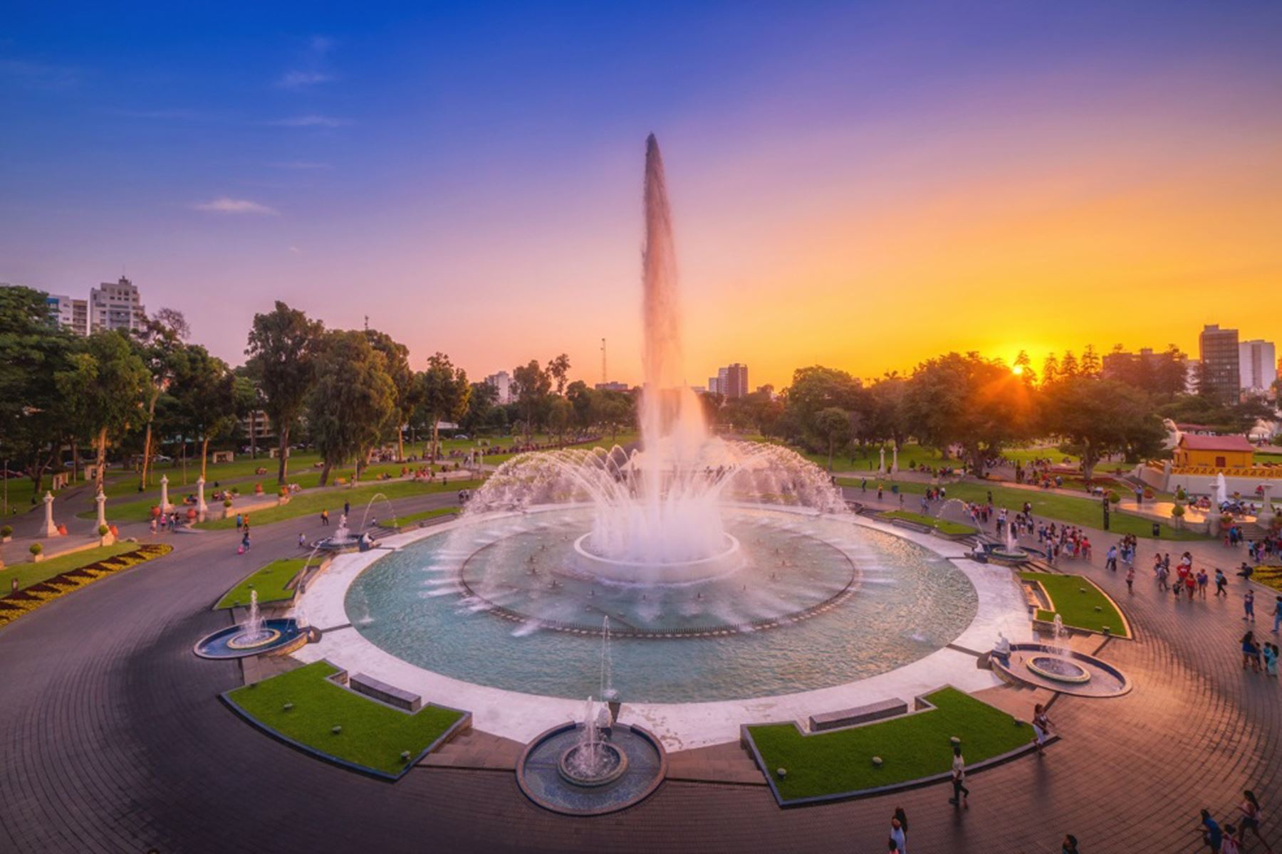 Por su importancia histórica y su papel en la promoción del turismo cultural y sostenible, el Parque de la Reserva, el más concurrido del  país, recibió uno de los reconocimientos culturales más importantes de la región. Foto: ANDINA/Difusión