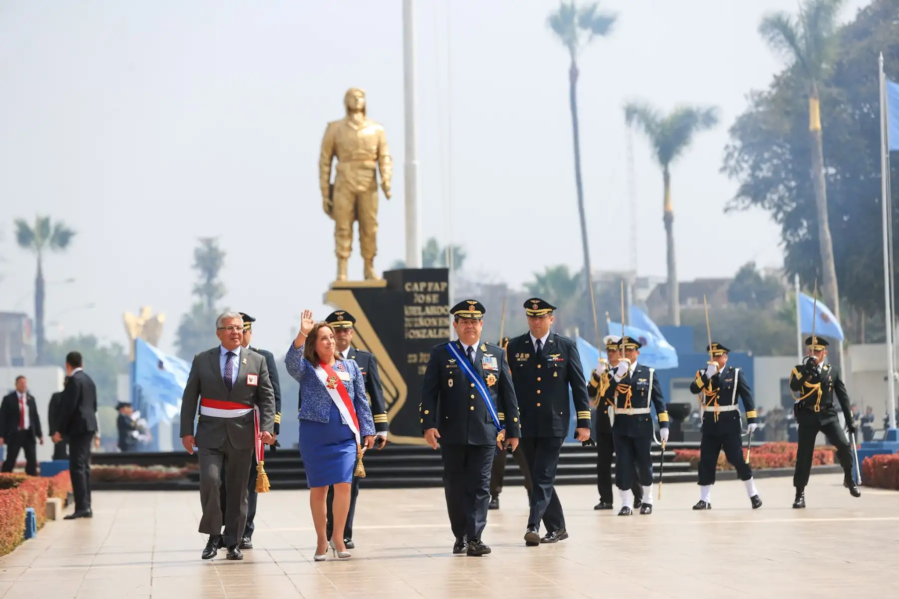 La presidenta Dina Boluarte participa en el 83° aniversario de la inmolación del capitán FAP José Abelardo Quiñones Gonzales y Día de la Fuerza Aérea del Perú.
Foto: ANDINA/Prensa Presidencia