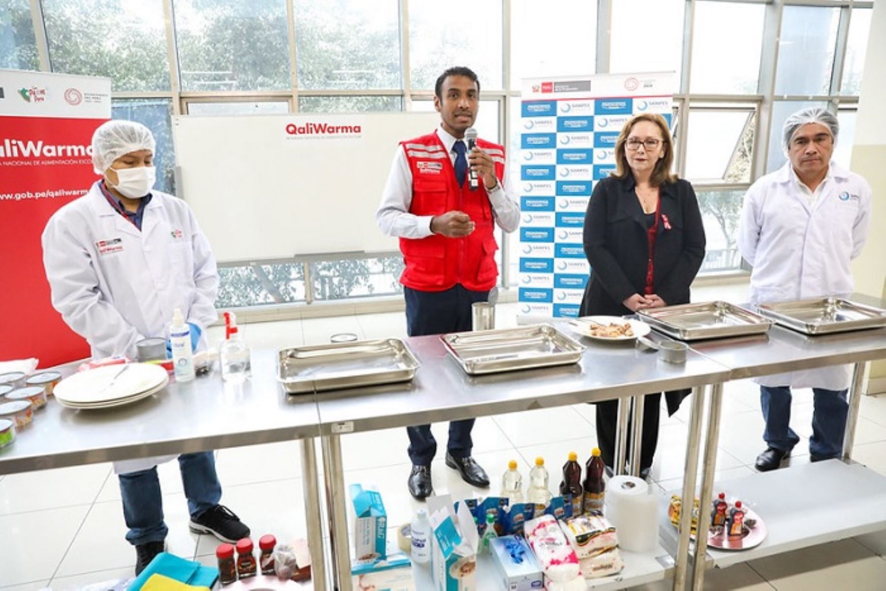 La inauguración de la actividad se desarrolló en la institución educativa 1070 Melitón Carvajal, en el distrito de Lince.