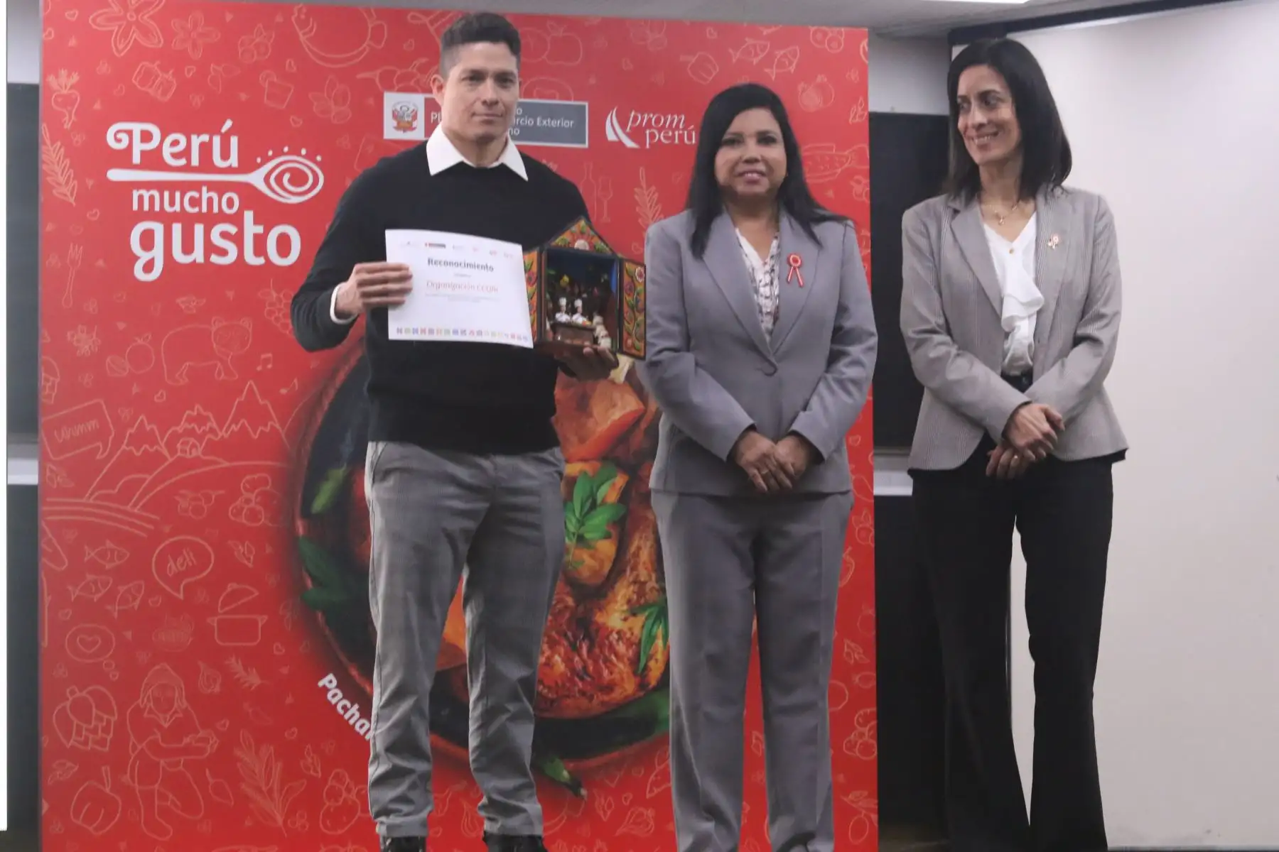 Mincetur, a través de PromPerú Oficial, busca atraer a 48 mil asistentes y generar más de 11 millones de soles en ventas, además de obedecer a una estrategia para activar los puntos de frontera y alcanzar la meta de los 4.4 millones de turistas internacionales. Foto: ANDINA/ Héctor Vinces