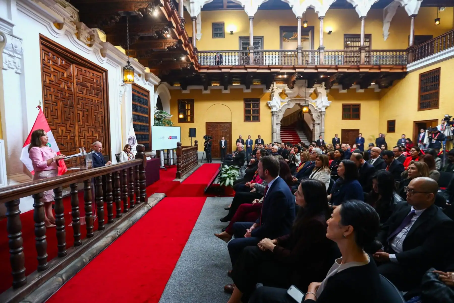 La presidenta Dina Boluarte participa en la ceremonia de lanzamiento de las becas APEC Ciudadano Microsoft. Foto: ANDINA/ Prensa Presidencia