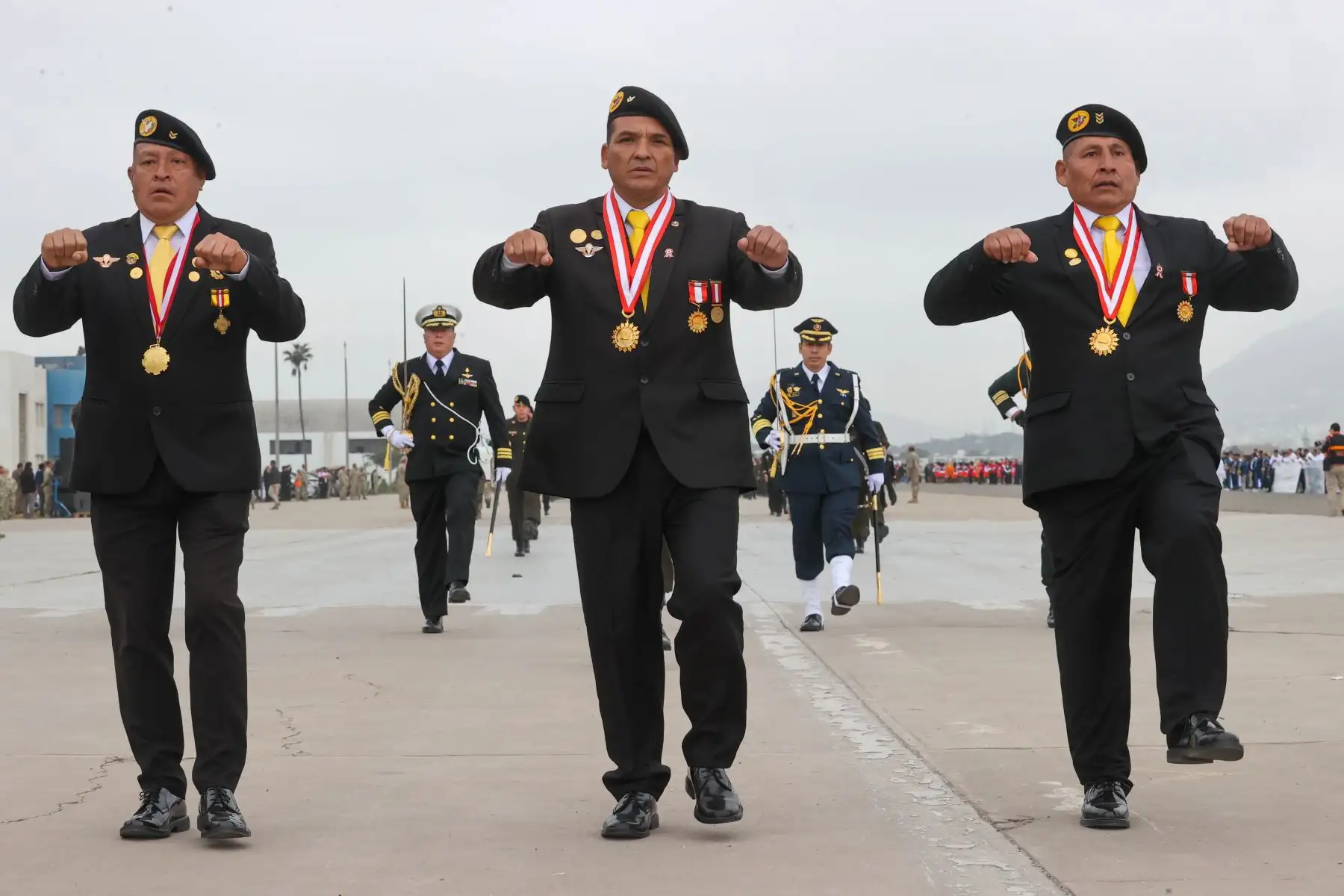 Desfile del batallón Chavín de Huantar durante el ensayo general de la Gran Parada y Desfile Cívico Militar 2024 desarrollado en la base aérea Las Palmas como parte de las actividades por el 203° aniversario de la Independencia Nacional del Perú.

Foto:Juan Carlos Guzmán Negrini