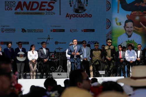 Ministro de la Producción, Sergio González, inauguró hoy la Expo Los Andes en la región Ayacucho. Foto: Cortesía.