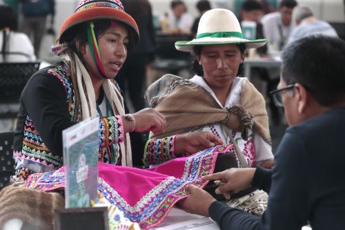 Exitosa rueda de negocios en la Expo Perú Los Andes Ayacucho 2024