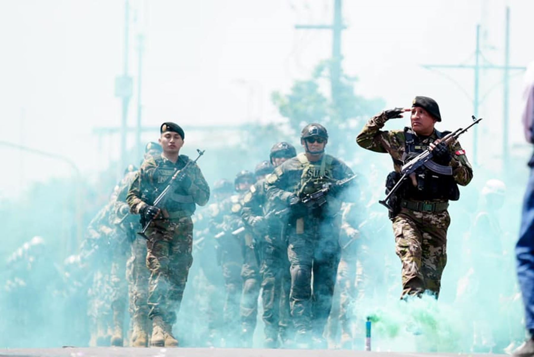 La avenida Juan Pablo II, en el cercado de la ciudad de Trujillo, fue el escenario de la Parada Cívico-Militar por el aniversario patrio. Foto: ANDINA/Cortesía Luis Puell