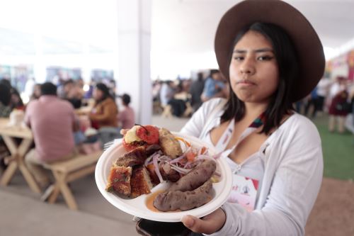 Expo Perú Los Andes Ayacucho 2024: gastronomía ayacuchana sorprende a los asistentes