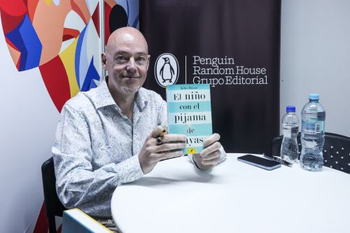 FIL Lima 2024: John Boyne, autor de novelas y relatos, presenta su libro “El niño con el pijama de rayas”