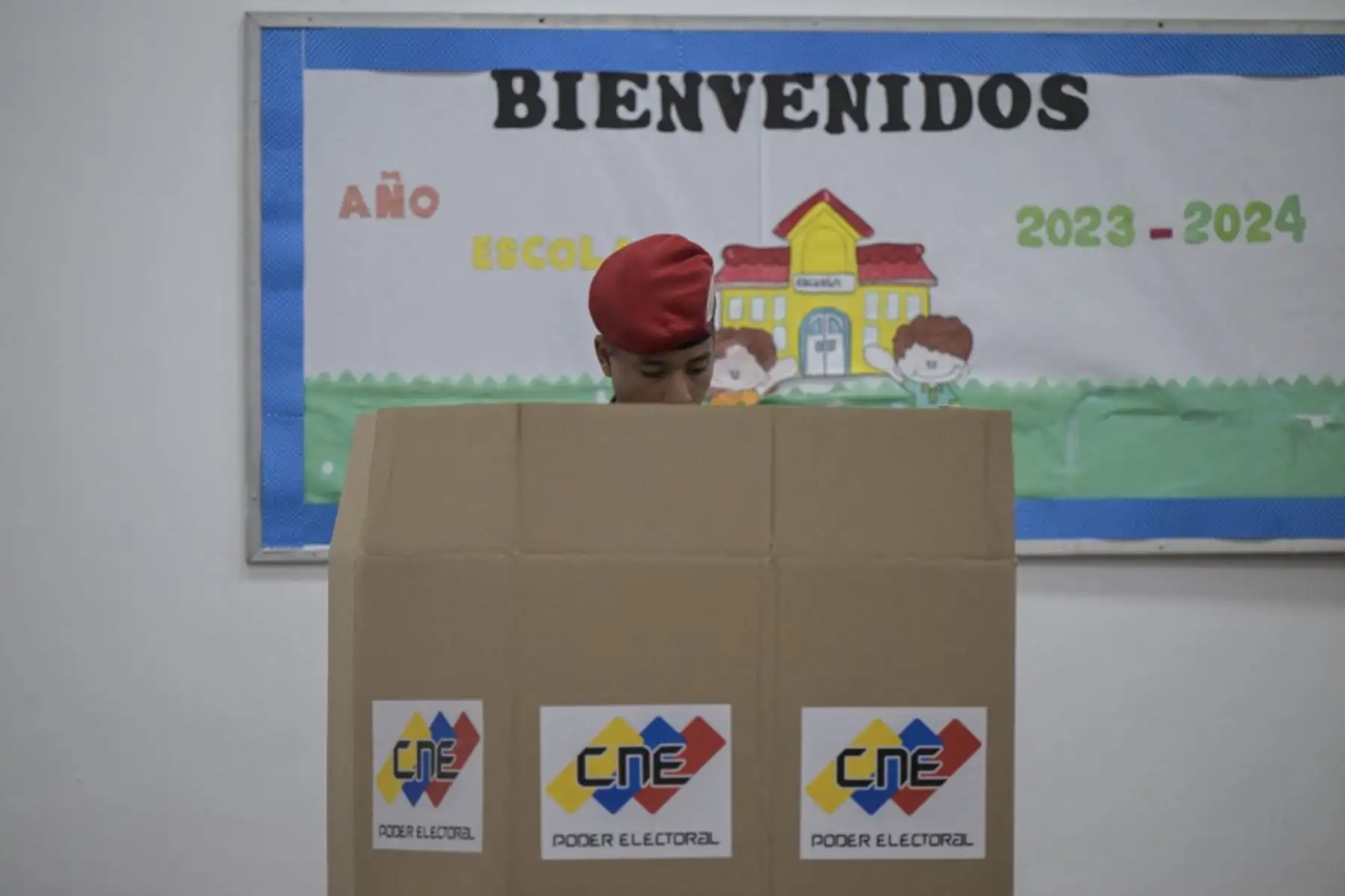 Los votantes en Venezuela comenzaron sus votaciones en medio de la imprevisibilidad política, con el titular Nicolás Maduro, que busca un tercer mandato de seis años. Foto: AFP