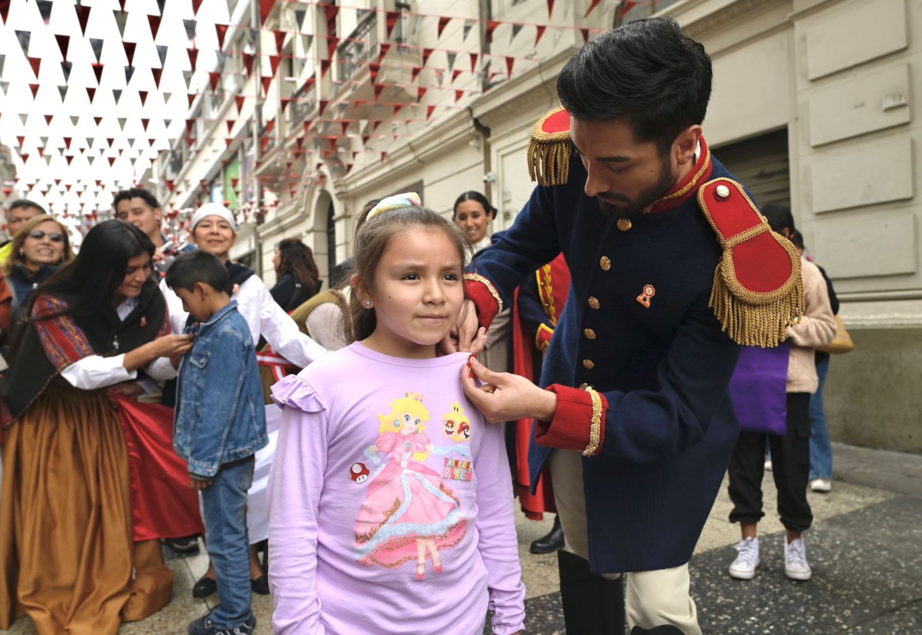 Fiestas Patrias: Héroes de la independencia recorren las calles de Lima.