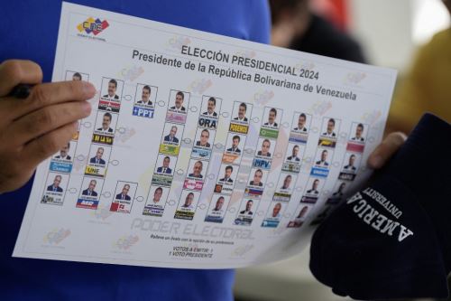 Una boleta electoral durante las elecciones presidenciales en la embajada de Venezuela en la ciudad de Panamá el 28 de julio del 2024. Foto: Arnulfo Franco/AFP