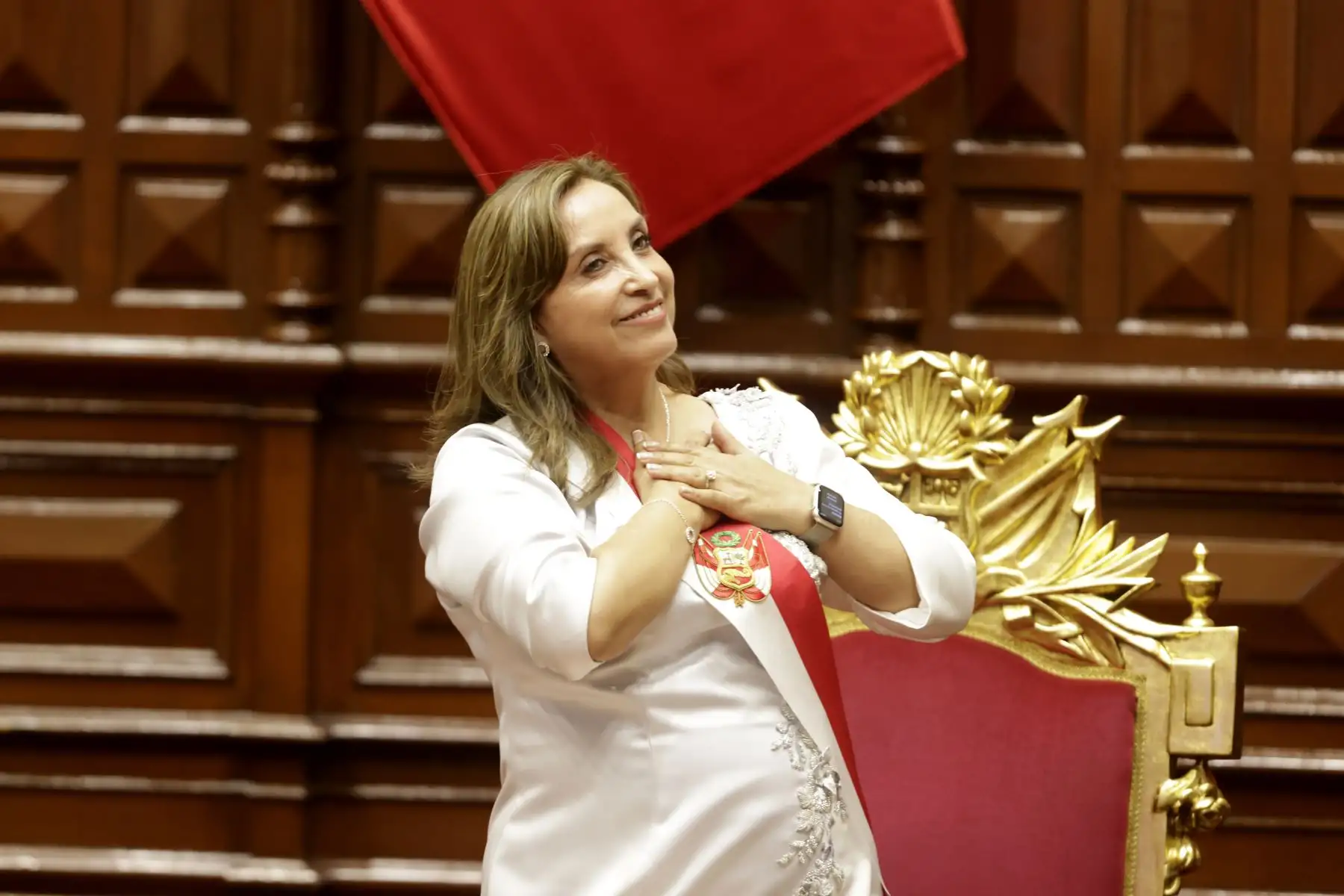 La presidenta Dina Boluarte se dirige al país en un mensaje a la Nación como parte de las actividades previstas con ocasión del 203° Aniversario de la Proclamación de la Independencia Nacional. Foto: ANDINA/ Luis Iparraguirre