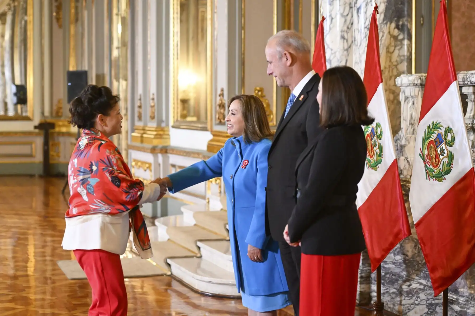 Saludo del cuerpo diplomático y altas autoridades de la nación.
Foto: ANDINA/ Prensa Presidencia
