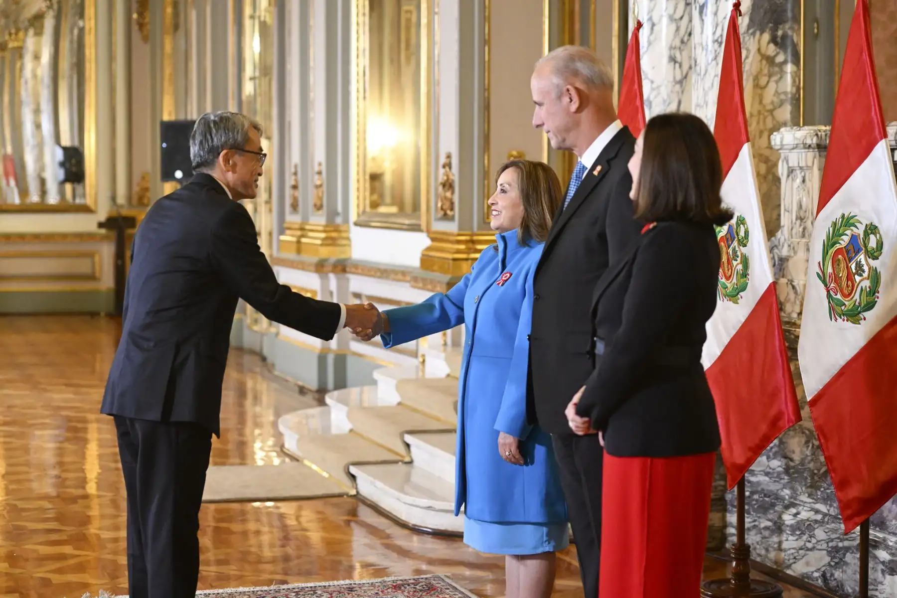 Saludo del cuerpo diplomático y altas autoridades de la nación.
Foto: ANDINA/ Prensa Presidencia