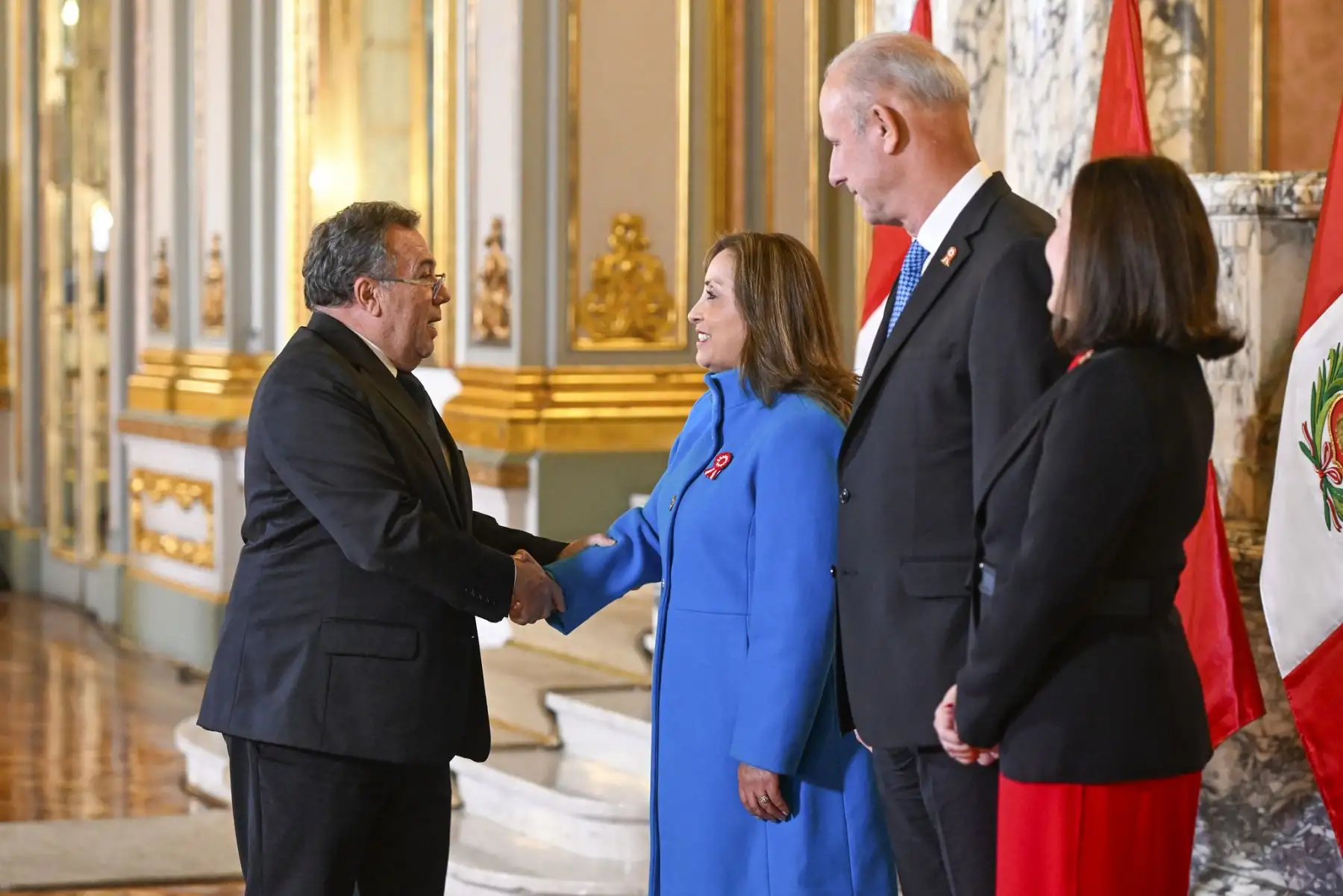 Saludo del cuerpo diplomático y altas autoridades de la nación.
Foto: ANDINA/ Prensa Presidencia