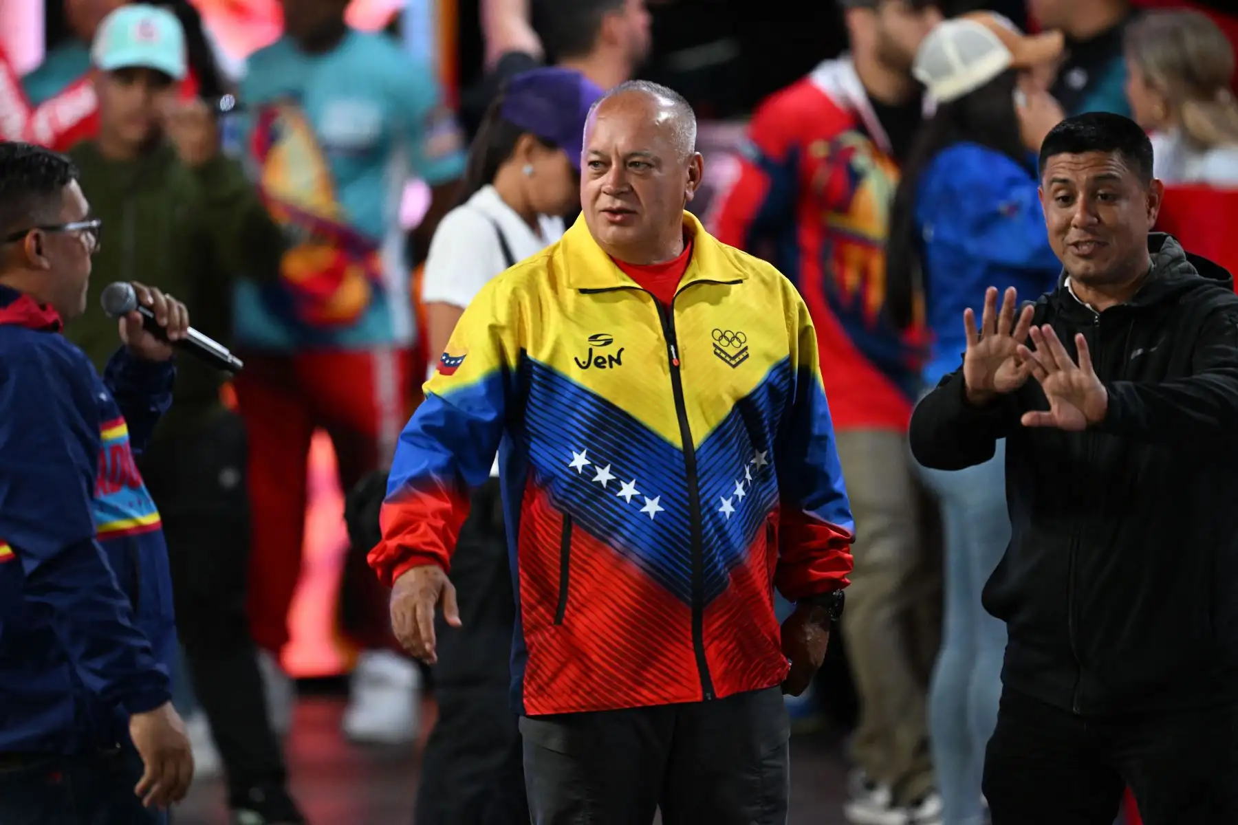 El diputado de la Asamblea Nacional Diosdado Cabello espera los resultados de las elecciones presidenciales en Caracas.
Foto: AFP
