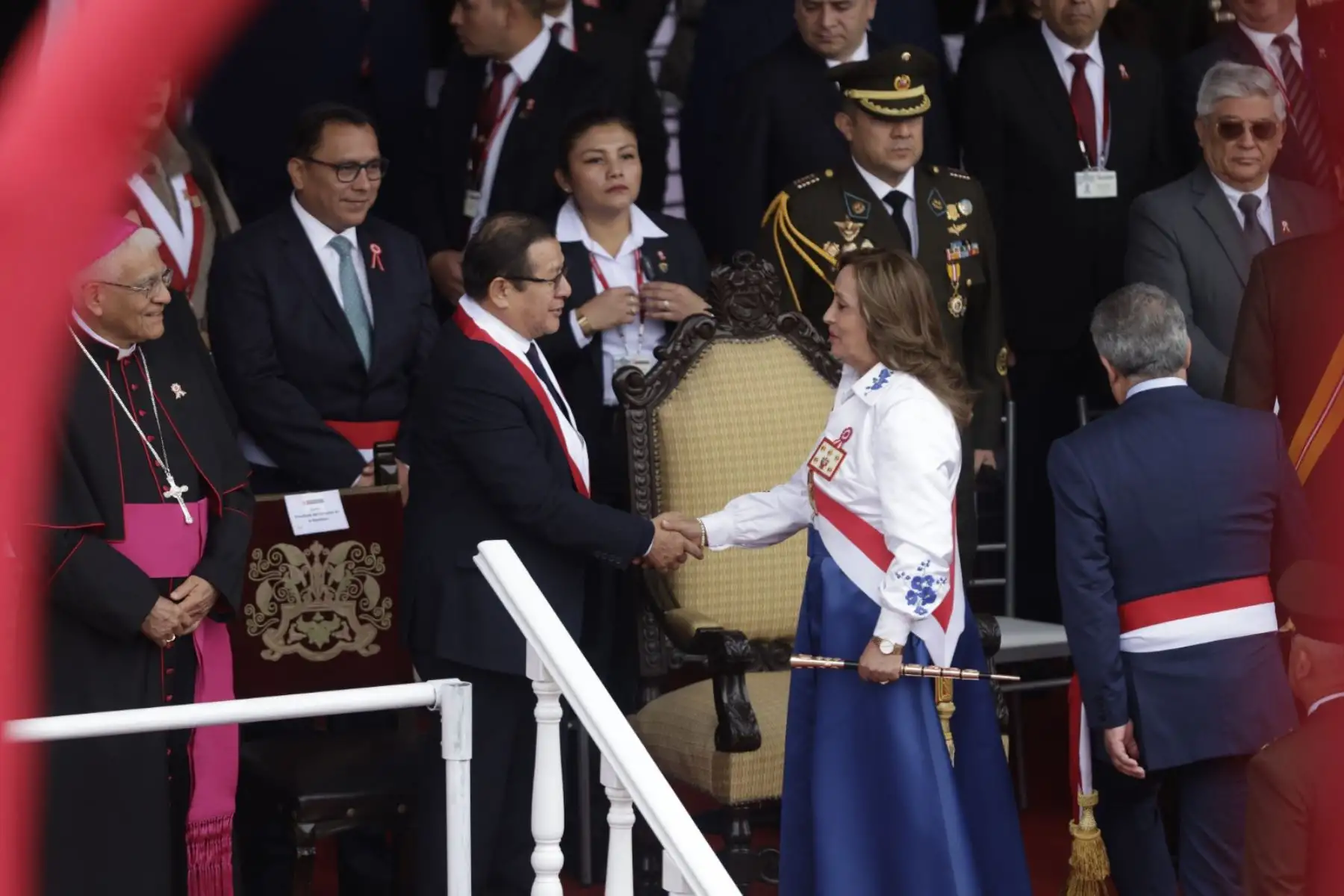 Presidenta de la República, Dina Boluarte llega a la Gran Parada y Desfile Cívico Militar por el 203° aniversario de la Independencia Nacional del Perú.
 Foto: ANDINA/ Luis Iparraguirre