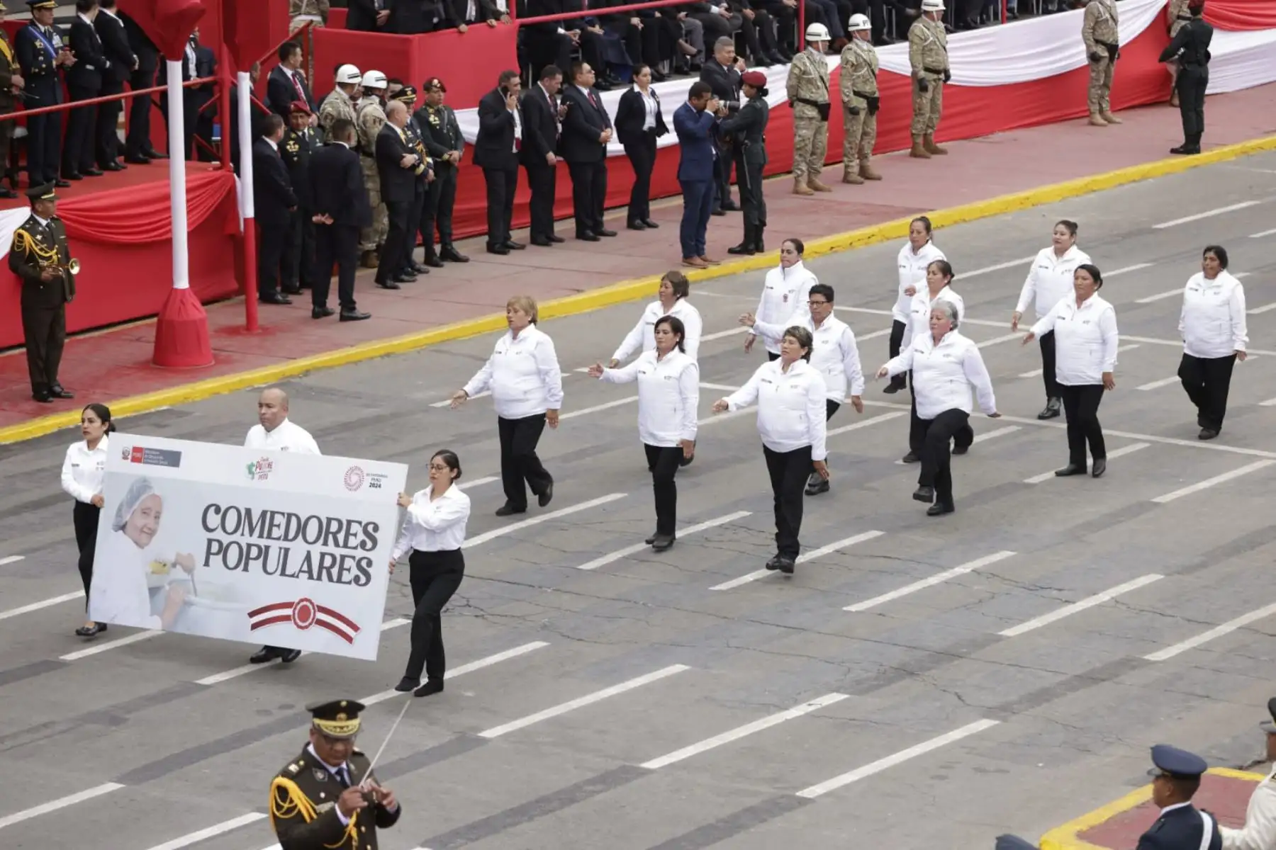 Comedores Populares en la Gran Parada y Desfile Cívico Militar 2024 como parte de los actos conmemorativos por el 203° aniversario de la Independencia del Perú.
Foto: ANDINA/ Luis Iparraguirre