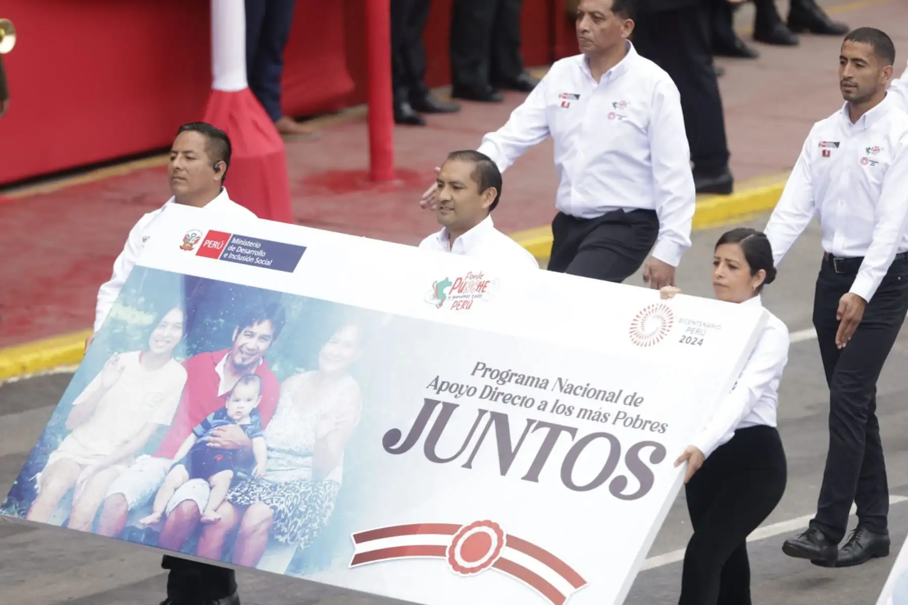 Programa Juntos en la Gran Parada y Desfile Cívico Militar 2024 como parte de los actos conmemorativos por el 203° aniversario de la Independencia del Perú.
Foto: ANDINA/ Luis Iparraguirre