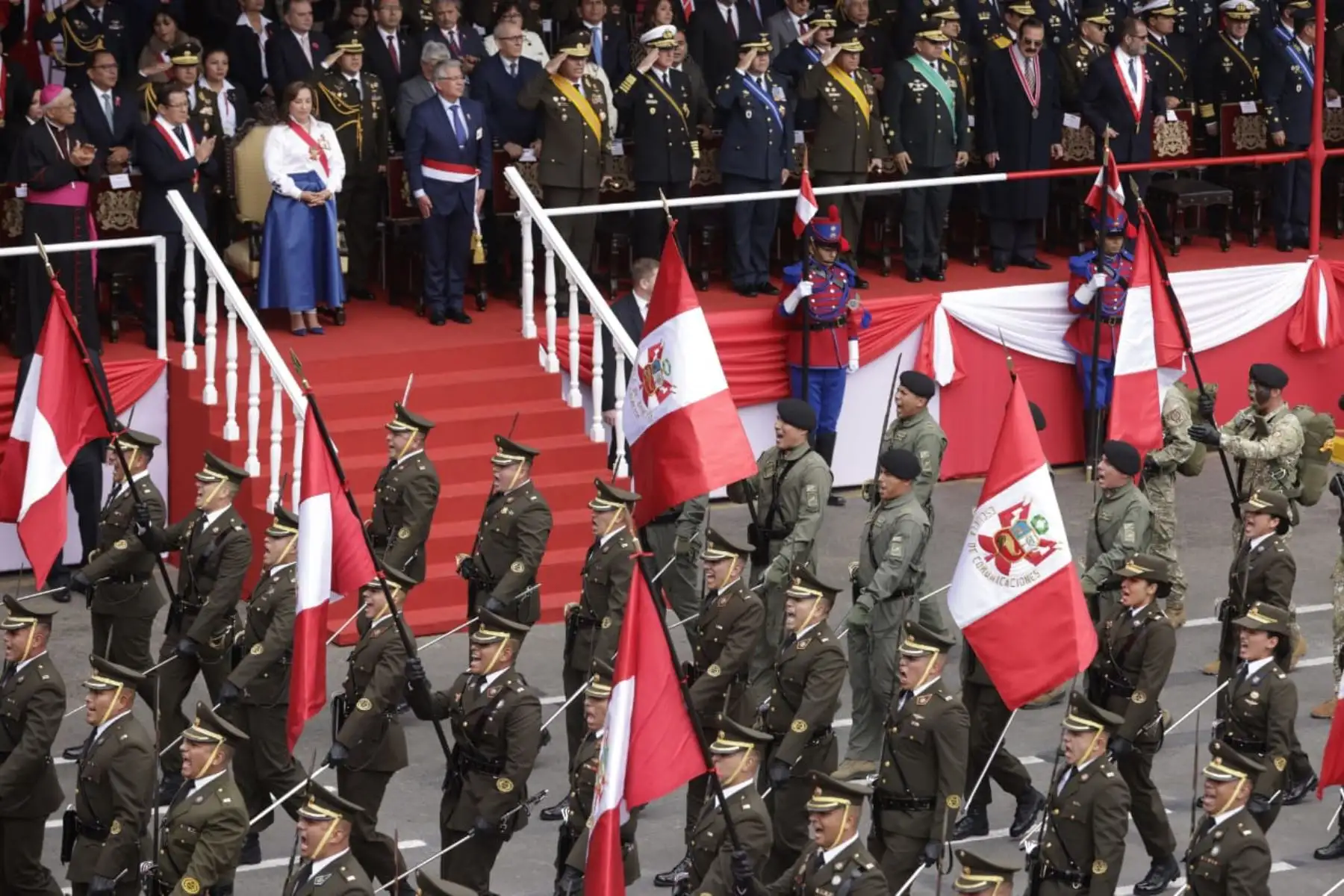 Ejercito del Perú participa en la Gran Parada y Desfile Cívico Militar 2024 como parte de los actos conmemorativos por el 203° aniversario de la Independencia del Perú.
Foto: ANDINA/ Luis Iparraguirre Ejercito del Perú participa en la Gran Parada y Desfile Cívico Militar 2024 como parte de los actos conmemorativos por el 203° aniversario de la Independencia del Perú.
Foto: ANDINA/ Luis Iparraguirre