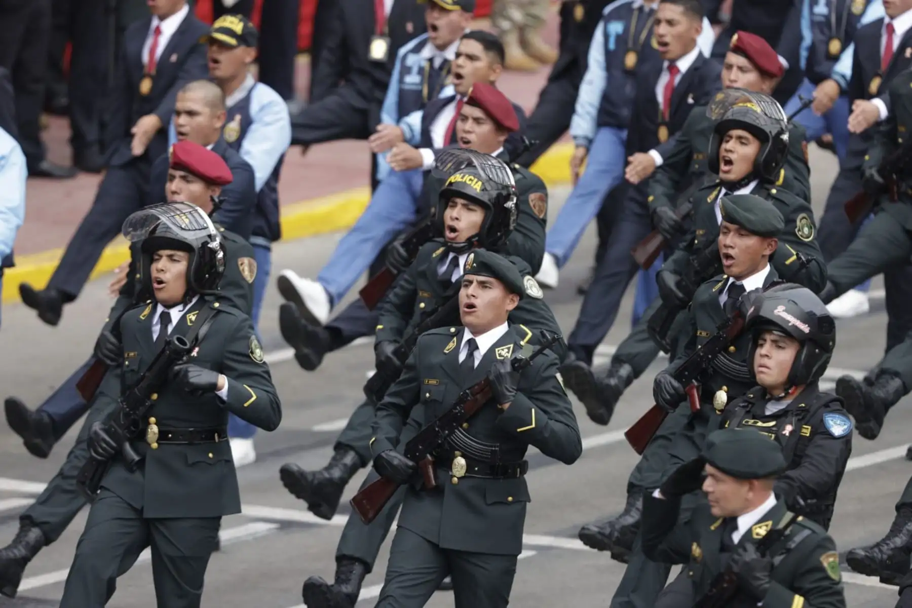 Policía Nacional del Perú desfila en la Gran Parada y Desfile Cívico Militar 2024 como parte de los actos conmemorativos por el 203° aniversario de la Independencia del Perú. Foto: ANDINA/ Luis Iparraguirre