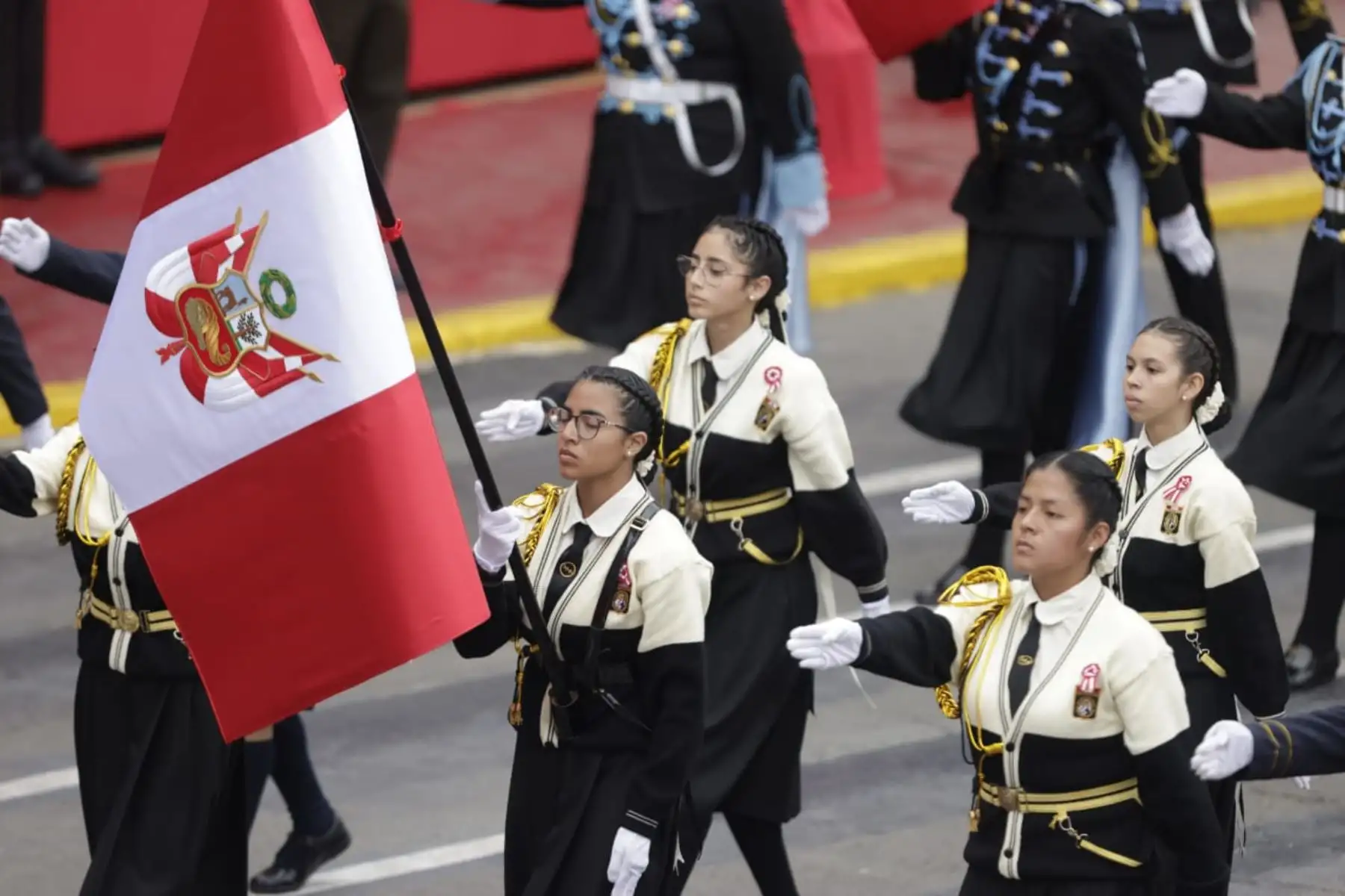 Una de las mayores novedades de la Gran Parada y Desfile Cívico Militar 2024 fue la participación de diversos colegios de provincia. Fotos: ANDINA