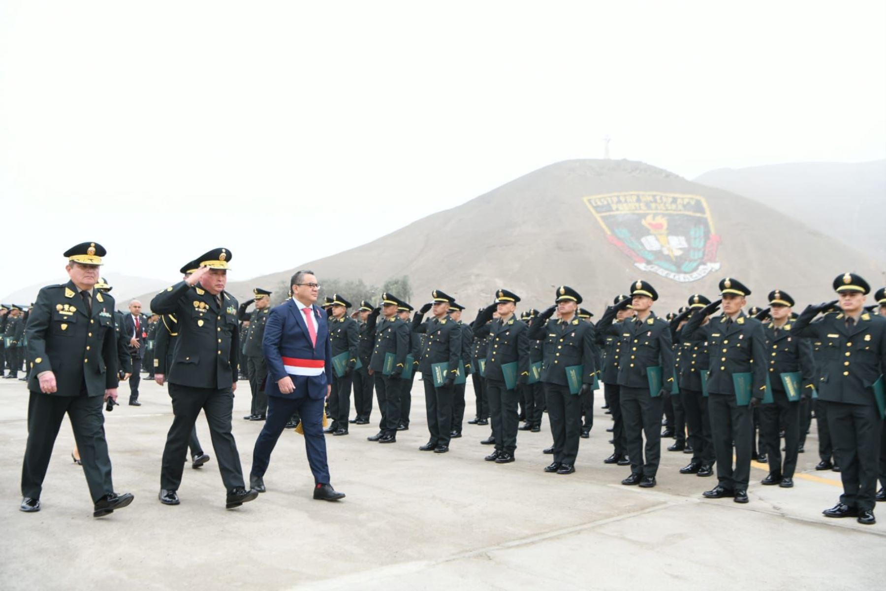 Ministro Santiváñez asistió a la ceremonia de graduación extraordinaria de suboficiales de la Escuela de Educación Superior Técnico Profesional de Puente Piedra. Foto: Difusión