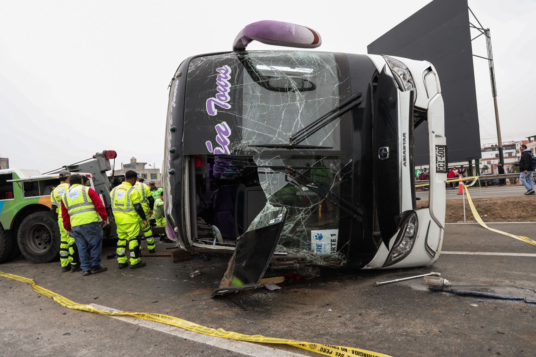 Accidente en Lurín, a la altura del km. 34 de la Panamericana Sur dejó 4 personas fallecidas. Foto: ANDINA/ Connie Calderón