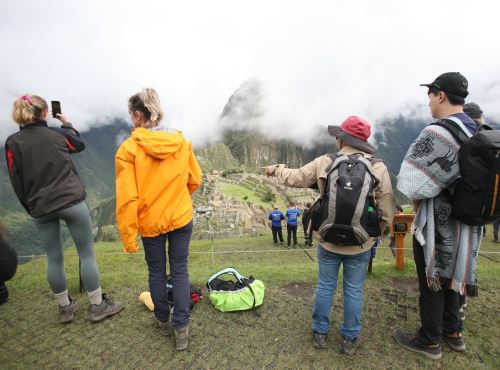 Titular de la Dirección Desconcentrada de Cultura de Cusco, Guido Bayro Orellana, afirmó que la ciudadela Inca de Machu Picchu está preparada para la temporada alta del turismo y destacó el gran número de visitantes registrado en Fiestas Patrias. ANDINA/Difusión