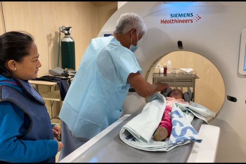 Las tomografías son procedimientos seguros y cómodos para los pacientes. Foto: ANDINA/Difusión
