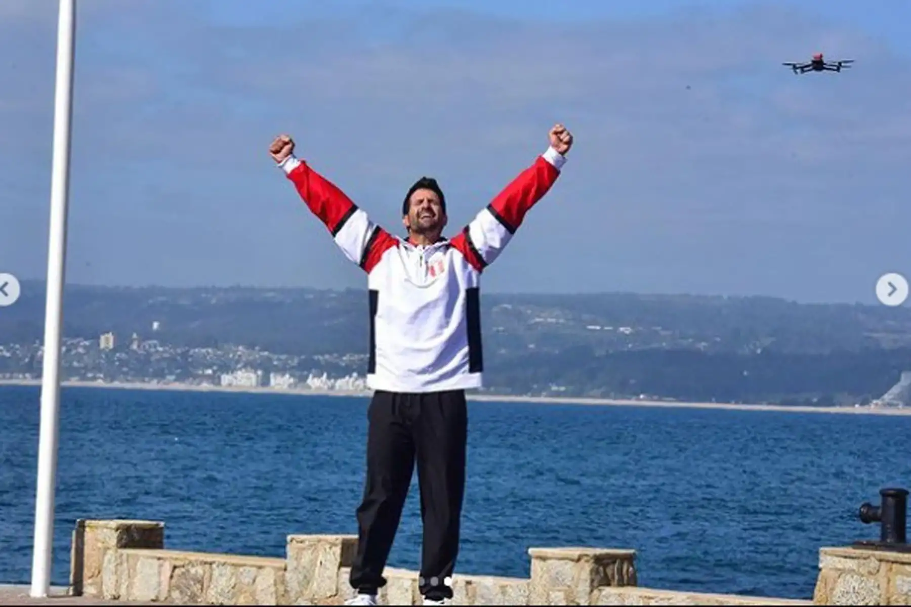 El navegante peruano Stefano Peschiera continúa demostrando su habilidad en los Juegos Olímpicos de París 2024, manteniéndose entre los primeros puestos en la clasificación del dinghy masculino. A pesar de un día desafiante, Peschiera aún tiene grandes oportunidades de asegurar un lugar en la regata final por med.
Foto: Instagram