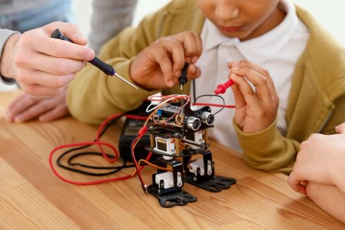 Circuito Mágico del Agua: Familias podrán aprender y disfrutar en el “Robotic Fest”. Foto: ANDINA/Difusión.