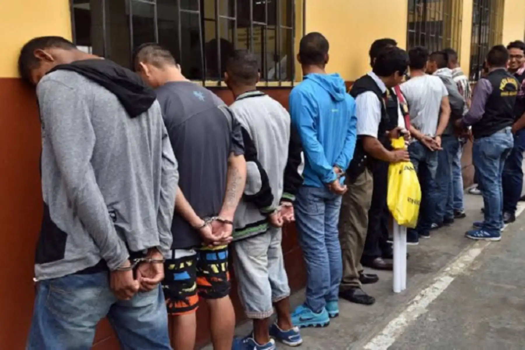 Policía Nacional del Perú desarticula 49 bandas criminales en 24 horas. Foto: Andina