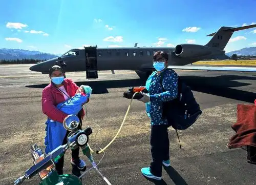 El Ministerio de Salud, con el apoyo de la FAP, evacuó a Lima a bebé de siete meses de nacida para recibir tratamiento especializado en el Instituto Nacional de Salud del Niño sede San Borja. ANDINA/Difusión
