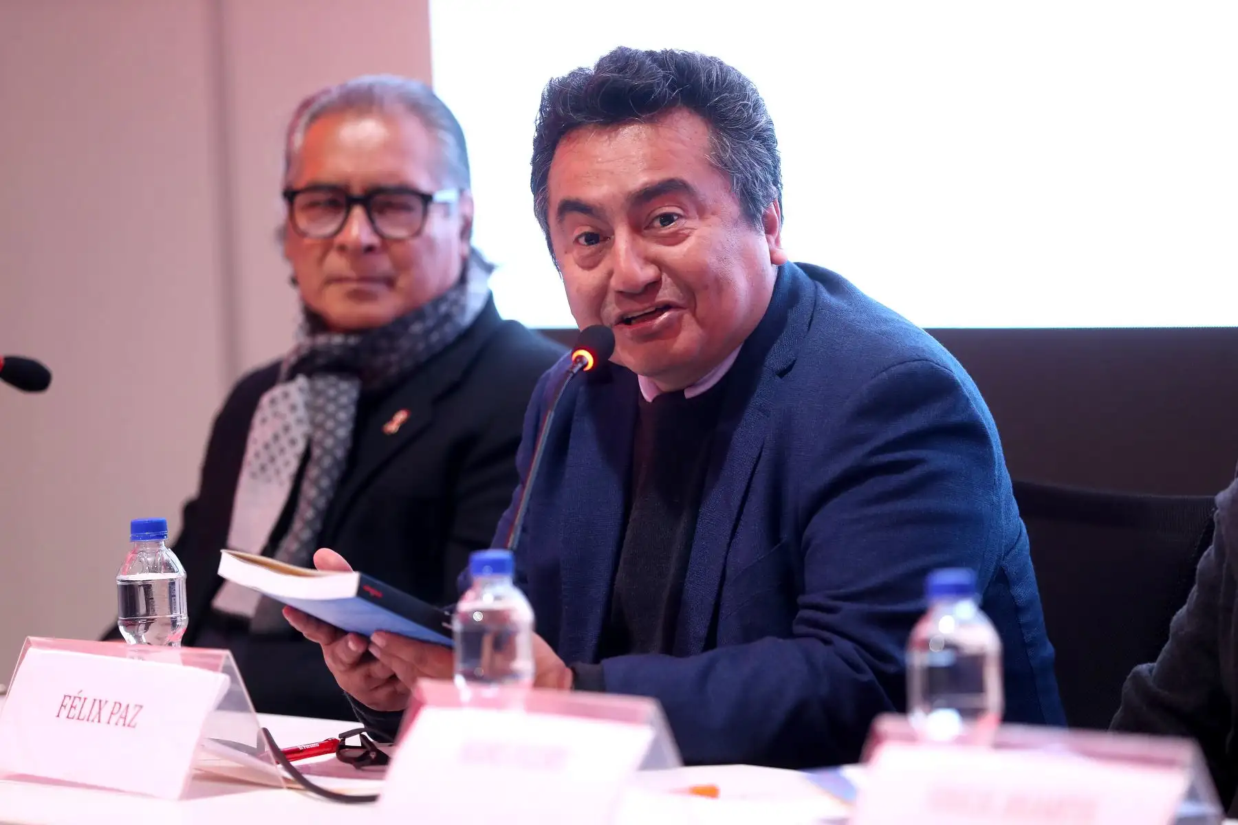 Félix Paz, director de la Agencia Andina y del Diario El Peruano, participó en la presentación del libro " Las Leyes del Bicentenario" del Fondo Editorial Editora Perú, realizada en el auditorio Clorinda Matto de la Feria Internacional del Libro de Lima 2024. Foto: ANDINA / Lino Chipana.