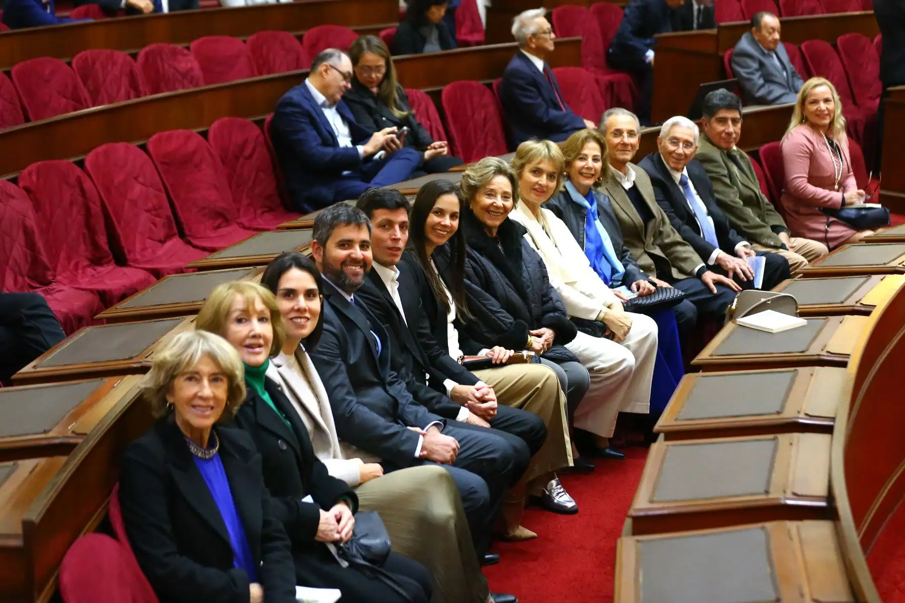 El presidente del Parlamento Andino, Dr. Gustavo Pacheco Villar participa en la presentación del libro " Cuando China se encuentra con el Perú, de Kexin Meng y a la condecoración del empresario Juan Barreto Boggio que impulsa el proyecto turístico cultural Castillo de Chancay.
Foto: ANDINA/Eddy Ramos