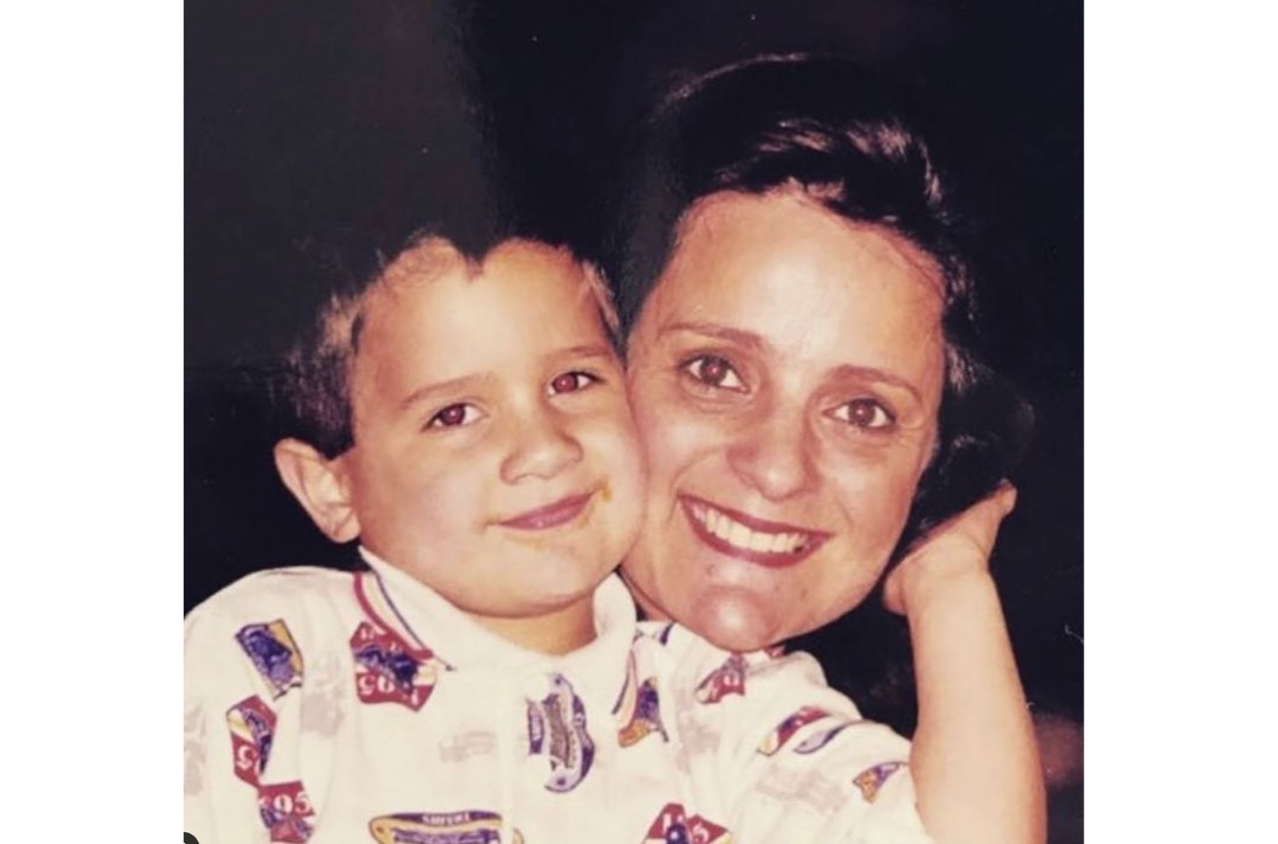 Stefano Peschiera con su madre. Foto: Instagram/ Stefano Peschiera