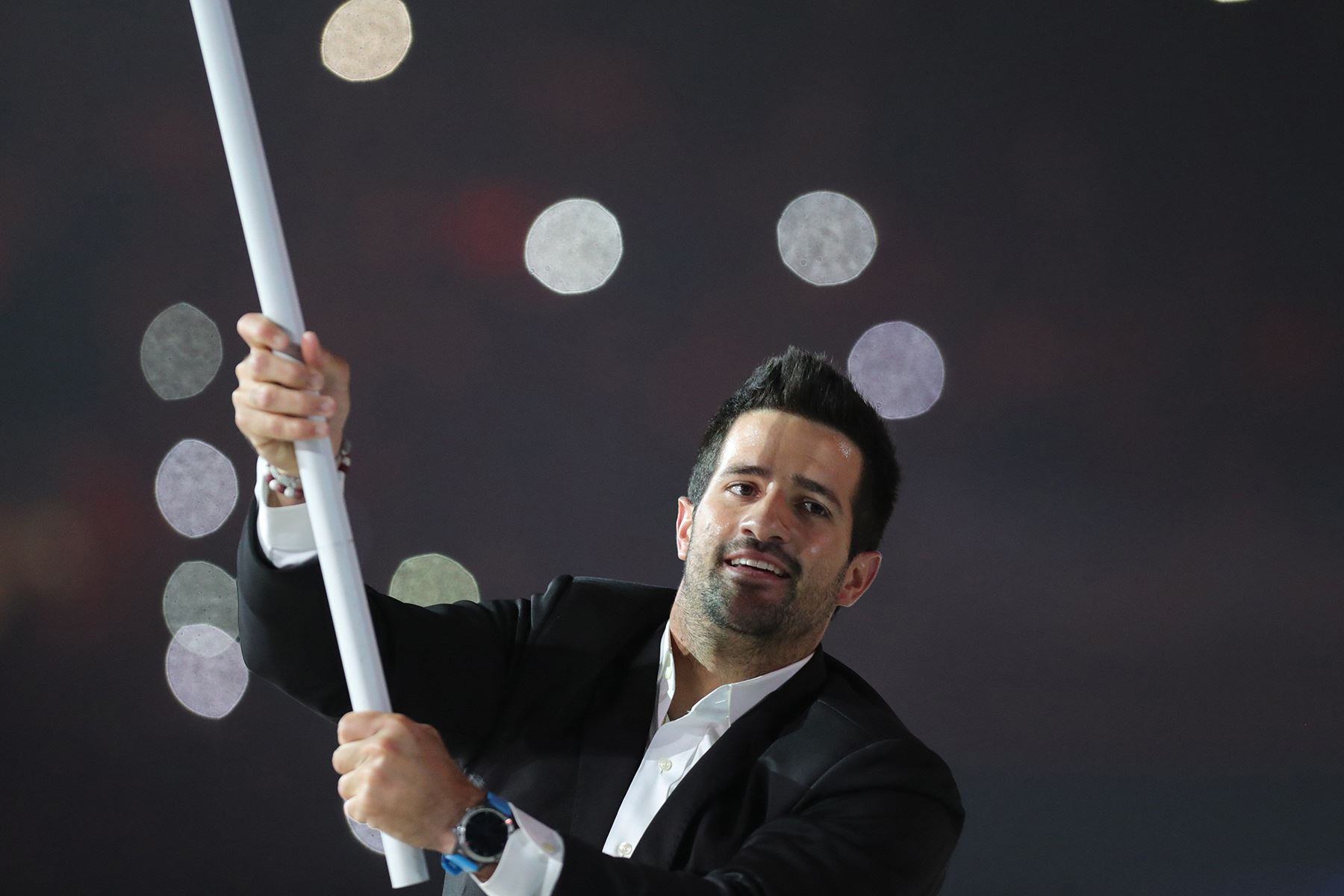 Lima - 26 julio 2019 / Stefano Peschiera lidera la delegación del Perú en la ceremonia de inauguración de los Juegos Panamericanos Lima 2019 en el estadio Nacional. Foto: EFE