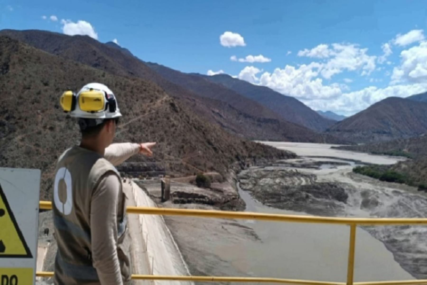 Un equipo de expertos del OEFA supervisa desde hoy el Proyecto de Irrigación Olmos, que está a cargo del Proyecto Especial Olmos Tinajones, cuyo uno de sus componentes es la presa Limón.