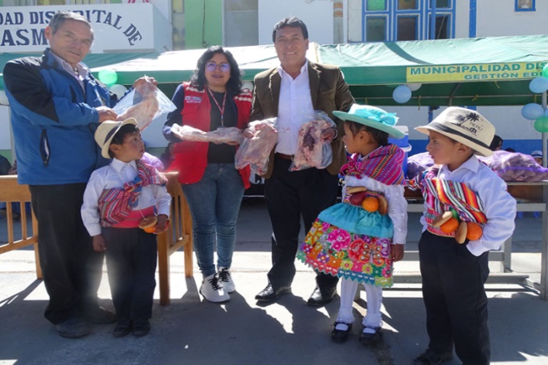 La papa nativa posee gran cantidad de hierro y resalta por su alto contenido de vitamina C. Además, tiene minerales, tales como potasio, fósforo y magnesio; mientras que la carne del cuy es rica en proteínas y contiene importantes minerales y vitaminas.ANDINA/Difusión