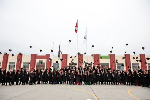 Graduación de nueva promoción del Instituto de Educación Superior Tecnológico Público de las FF.AA.