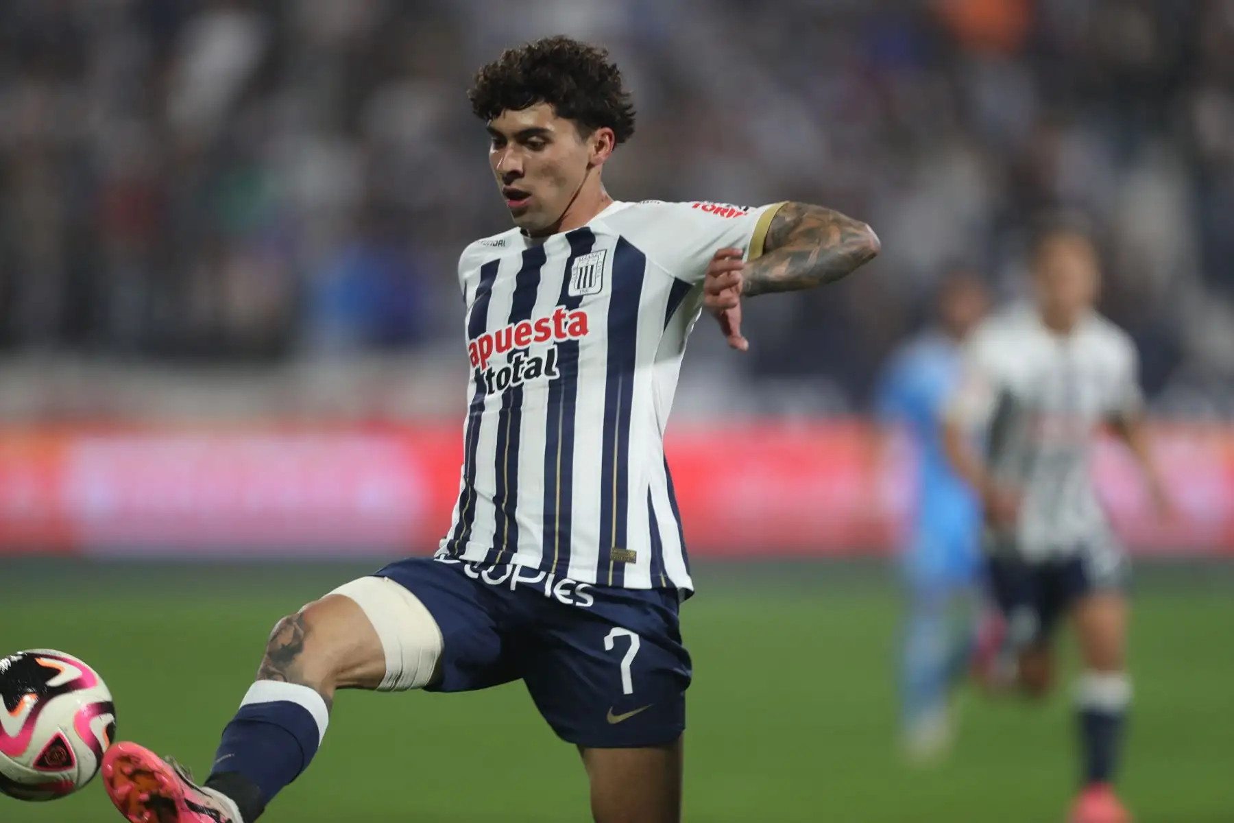 Alianza Lima se enfrenta a ADT de Tarma en partido por la sexta jornada del Torneo Clausura de la Liga en el Estadio Alejandro Villanueva. En la imagen, el jugador de Alianza Lima , Franco Zanelato.
Foto: ANDINA/Lino Chipana