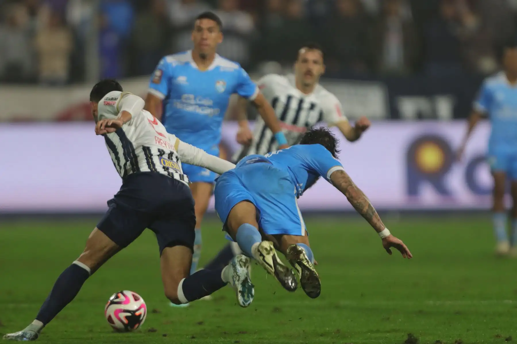 Alianza Lima se enfrenta a ADT de Tarma en partido por la sexta jornada del Torneo Clausura de la Liga en el Estadio Alejandro Villanueva. 
Foto: ANDINA/Lino Chipana