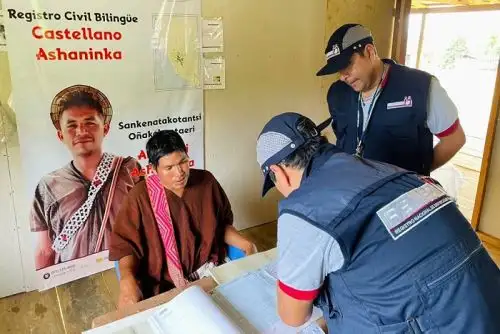 La mayor cantidad de actas están registradas en shipibo conibo (128 561), awajún (110 990), quechua incahuasi cañaris (87 618) y quechua Cajamarca (45 151),