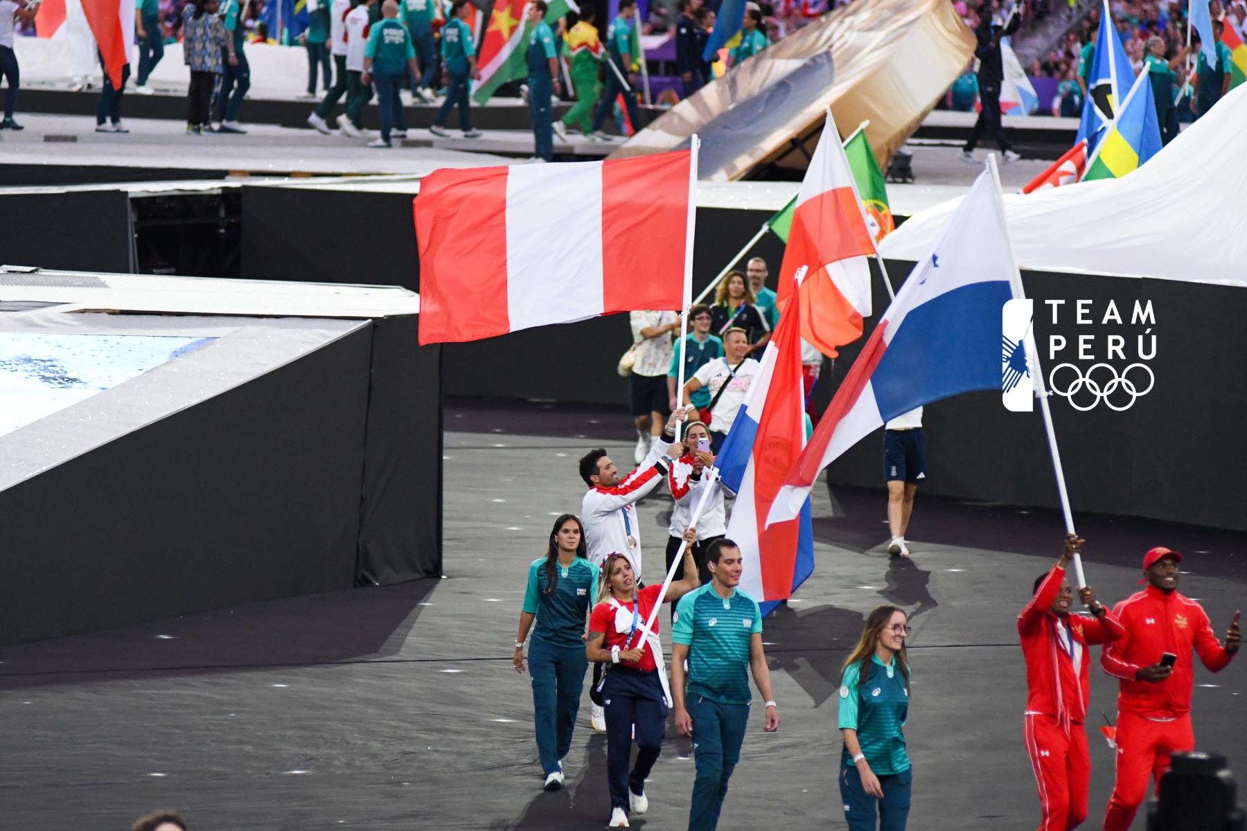 Stefano Peschiera en el desfile del clausura de los Juegos Olímpicos Parías 2024