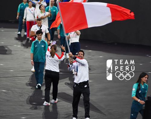 Stefano Peschiera en el desfile del clausura de los Juegos Olímpicos Parías 2024