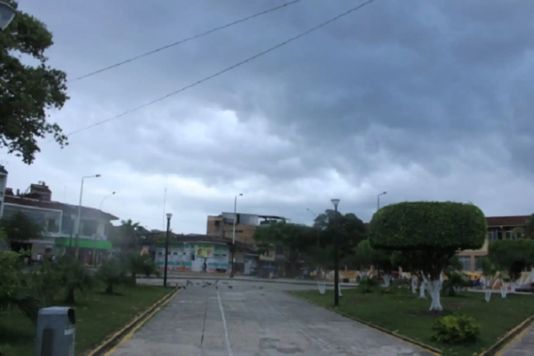 El Indeci recomienda asegurar los techos y los largueros a las paredes, así como reforzar los vidrios de las ventanas. ANDINA/Difusión