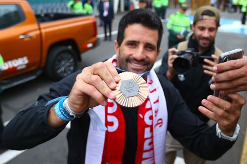 Stefano Peschiera regresó al Perú con su medalla de bronce tras participar en París 2024